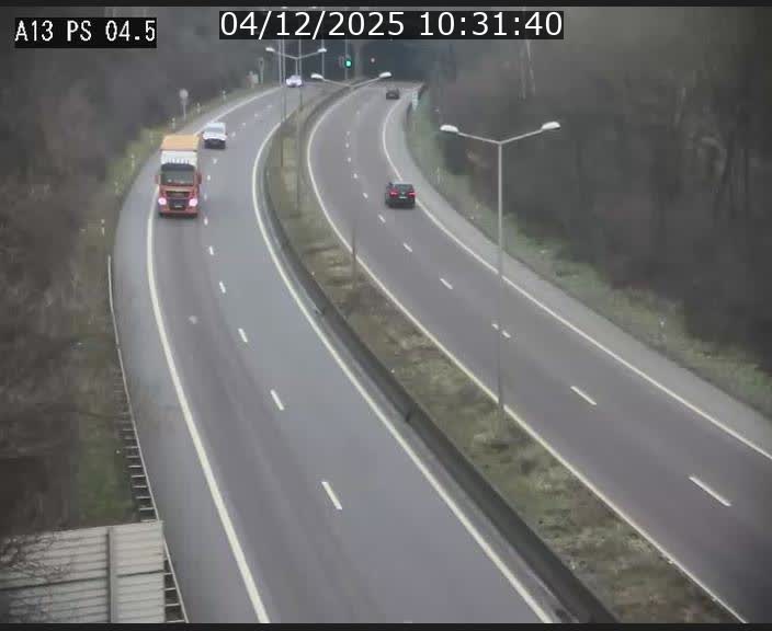 <h2>Traffic live webcam Luxembourg Differdange - A13 direction Esch-sur-Alzette - BK 4.5</h2>