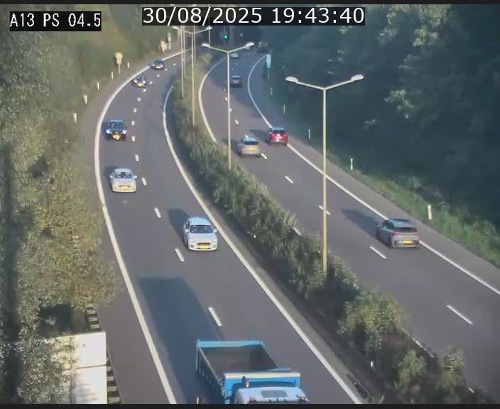 <h2>Traffic live webcam Luxembourg Differdange - A13 direction Esch-sur-Alzette - BK 4.5</h2>