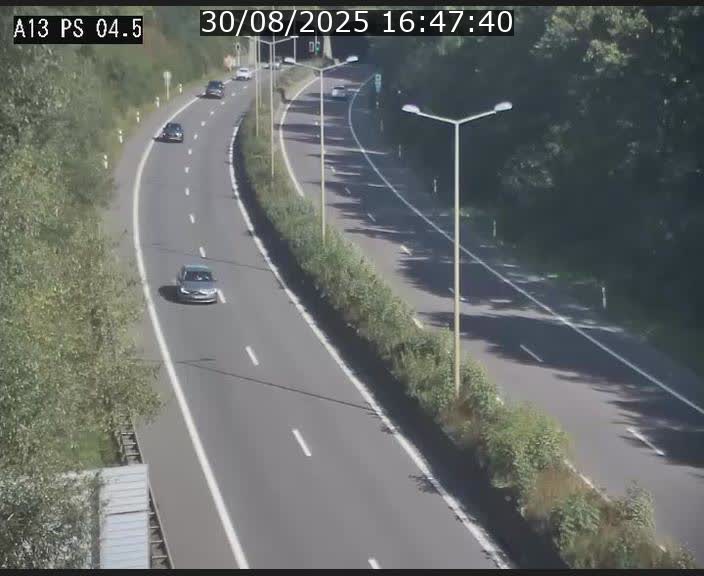 <h2>Traffic live webcam Luxembourg Differdange - A13 direction Esch-sur-Alzette - BK 4.5</h2>