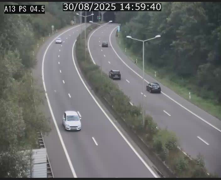 <h2>Traffic live webcam Luxembourg Differdange - A13 direction Esch-sur-Alzette - BK 4.5</h2>
