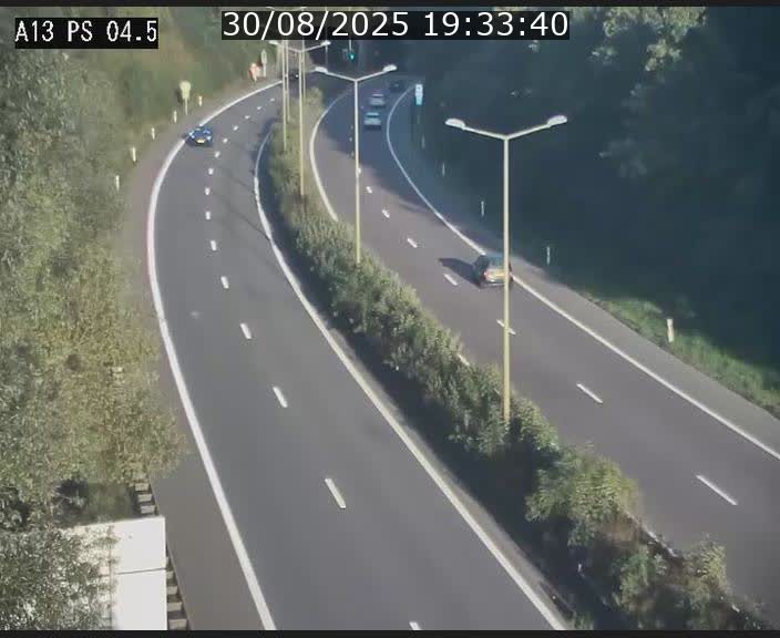 <h2>Traffic live webcam Luxembourg Differdange - A13 direction Esch-sur-Alzette - BK 4.5</h2>