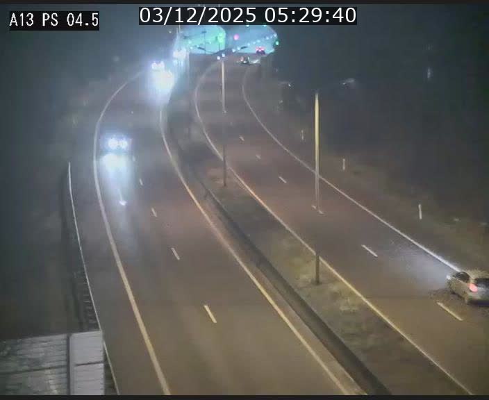 <h2>Traffic live webcam Luxembourg Differdange - A13 direction Esch-sur-Alzette - BK 4.5</h2>