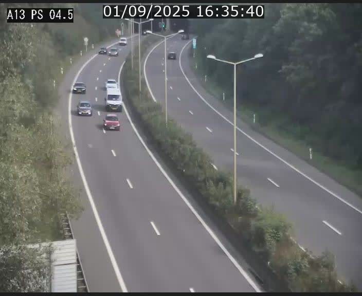 <h2>Traffic live webcam Luxembourg Differdange - A13 direction Esch-sur-Alzette - BK 4.5</h2>