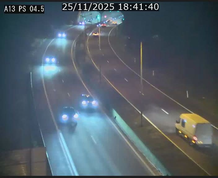 <h2>Traffic live webcam Luxembourg Differdange - A13 direction Esch-sur-Alzette - BK 4.5</h2>