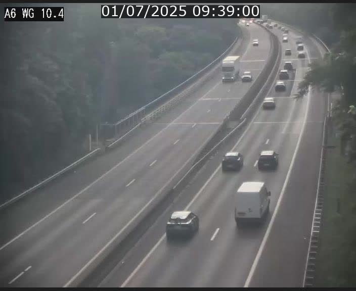 <h2>Traffic live webcam Luxembourg Mamer - A6 - BK 10.4 - direction Luxembourg/France/Allemagne</h2>