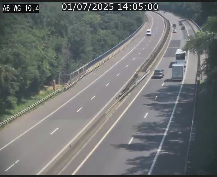 <h2>Traffic live webcam Luxembourg Mamer - A6 - BK 10.4 - direction Luxembourg/France/Allemagne</h2>