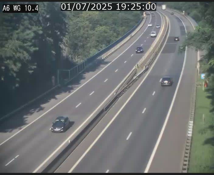 <h2>Traffic live webcam Luxembourg Mamer - A6 - BK 10.4 - direction Luxembourg/France/Allemagne</h2>