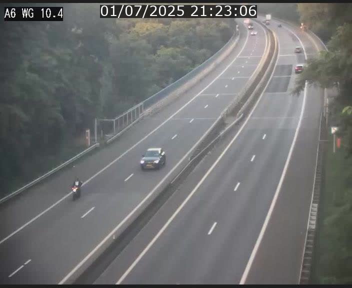 Traffic live webcam Luxembourg Mamer - A6 - BK 10.4 - direction Luxembourg/France/Allemagne