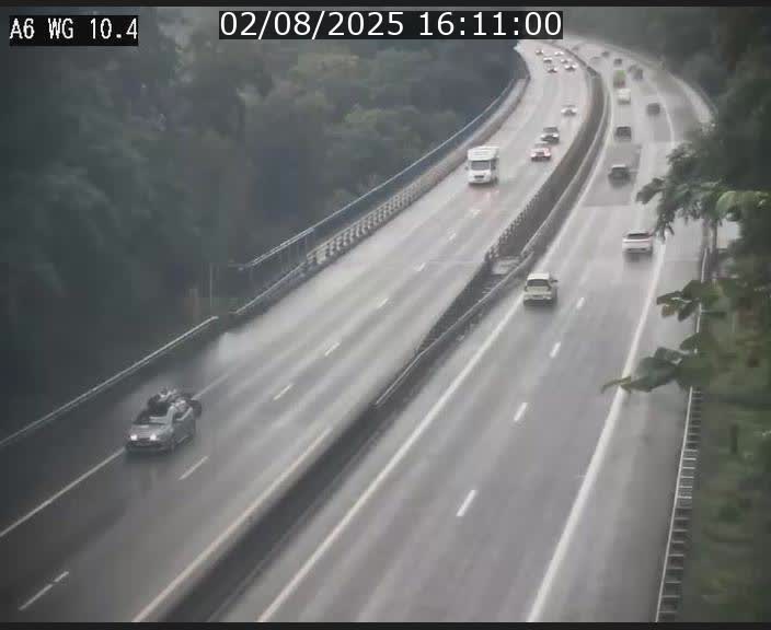 <h2>Traffic live webcam Luxembourg Mamer - A6 - BK 10.4 - direction Luxembourg/France/Allemagne</h2>