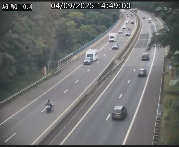 <h2>Traffic live webcam Luxembourg Mamer - A6 - BK 10.4 - direction Luxembourg/France/Allemagne</h2>
