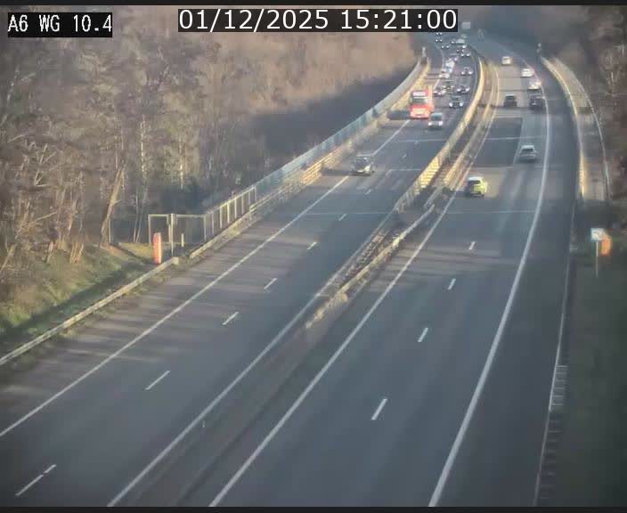 <h2>Traffic live webcam Luxembourg Mamer - A6 - BK 10.4 - direction Luxembourg/France/Allemagne</h2>
