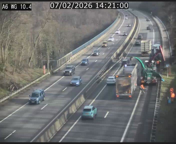 <h2>Traffic live webcam Luxembourg Mamer - A6 - BK 10.4 - direction Luxembourg/France/Allemagne</h2>