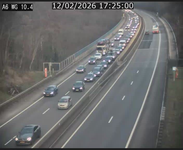 Traffic live webcam Luxembourg Mamer - A6 - BK 10.4 - direction Luxembourg/France/Allemagne