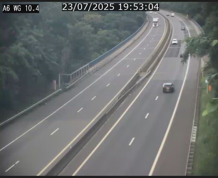 <h2>Traffic live webcam Luxembourg Mamer - A6 - BK 10.4 - direction Luxembourg/France/Allemagne</h2>