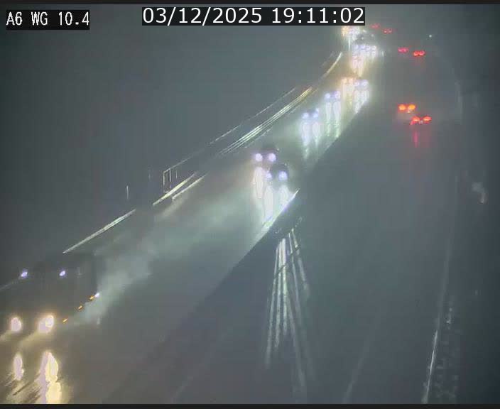 <h2>Traffic live webcam Luxembourg Mamer - A6 - BK 10.4 - direction Luxembourg/France/Allemagne</h2>