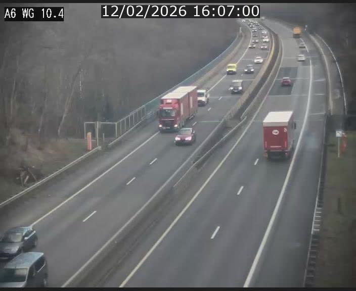<h2>Traffic live webcam Luxembourg Mamer - A6 - BK 10.4 - direction Luxembourg/France/Allemagne</h2>
