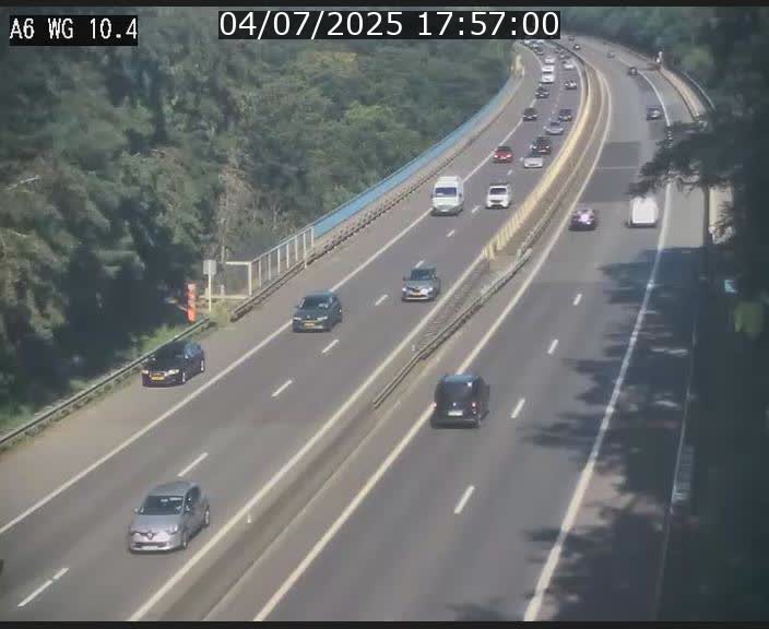 <h2>Traffic live webcam Luxembourg Mamer - A6 - BK 10.4 - direction Luxembourg/France/Allemagne</h2>