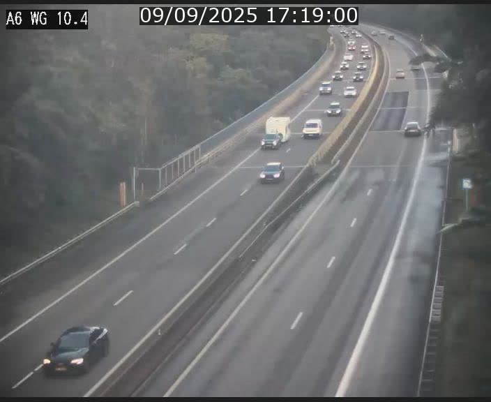 <h2>Traffic live webcam Luxembourg Mamer - A6 - BK 10.4 - direction Luxembourg/France/Allemagne</h2>