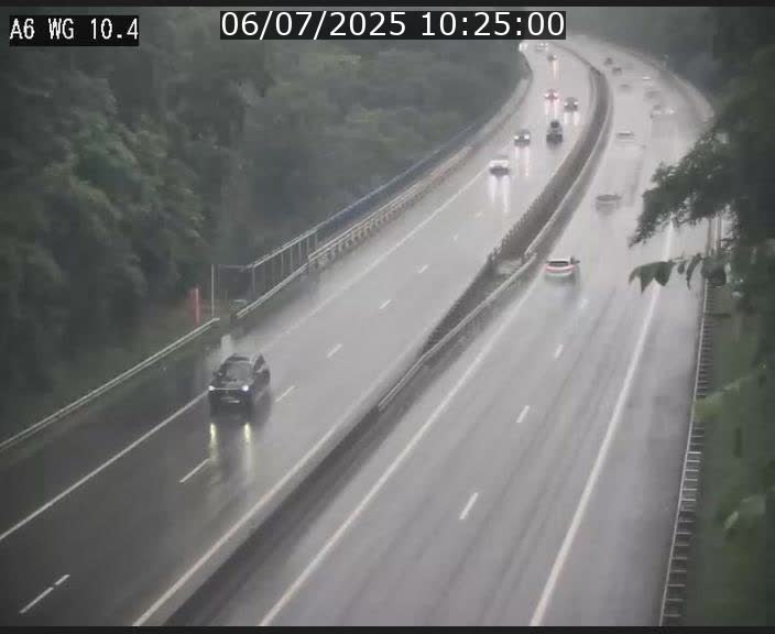<h2>Traffic live webcam Luxembourg Mamer - A6 - BK 10.4 - direction Luxembourg/France/Allemagne</h2>