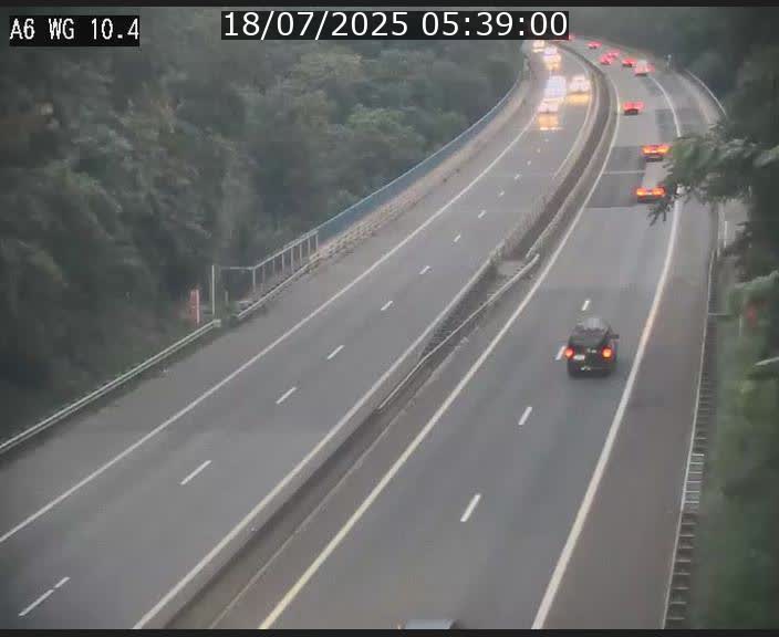 <h2>Traffic live webcam Luxembourg Mamer - A6 - BK 10.4 - direction Luxembourg/France/Allemagne</h2>