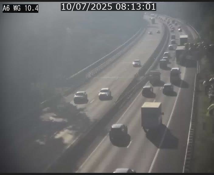 <h2>Traffic live webcam Luxembourg Mamer - A6 - BK 10.4 - direction Luxembourg/France/Allemagne</h2>