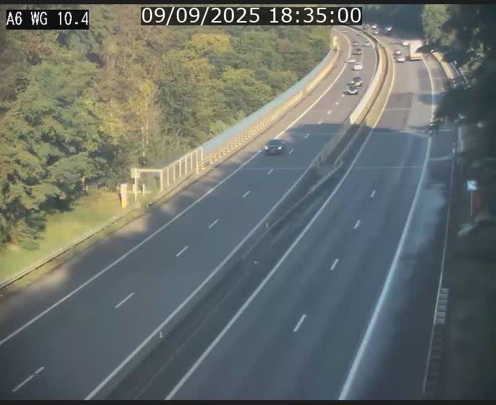 <h2>Traffic live webcam Luxembourg Mamer - A6 - BK 10.4 - direction Luxembourg/France/Allemagne</h2>