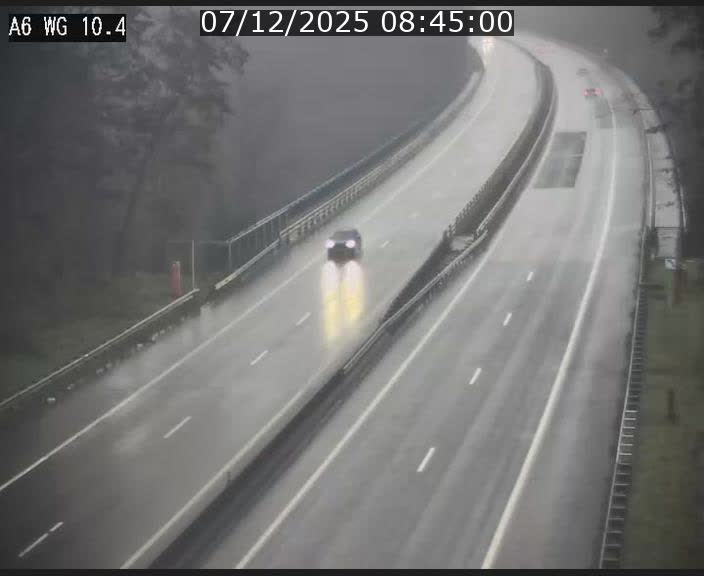 <h2>Traffic live webcam Luxembourg Mamer - A6 - BK 10.4 - direction Luxembourg/France/Allemagne</h2>