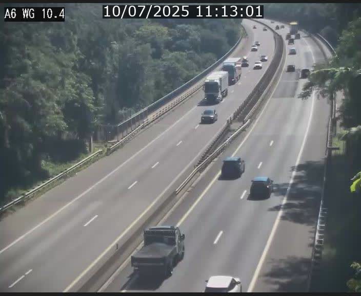 <h2>Traffic live webcam Luxembourg Mamer - A6 - BK 10.4 - direction Luxembourg/France/Allemagne</h2>