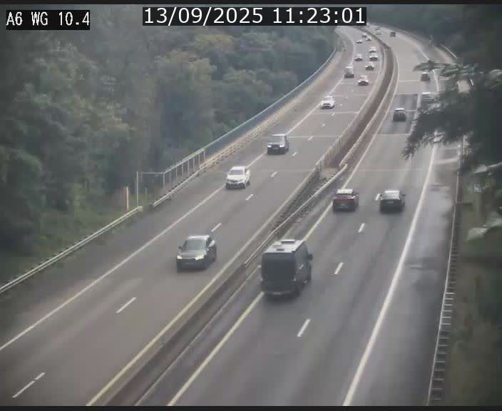 <h2>Traffic live webcam Luxembourg Mamer - A6 - BK 10.4 - direction Luxembourg/France/Allemagne</h2>