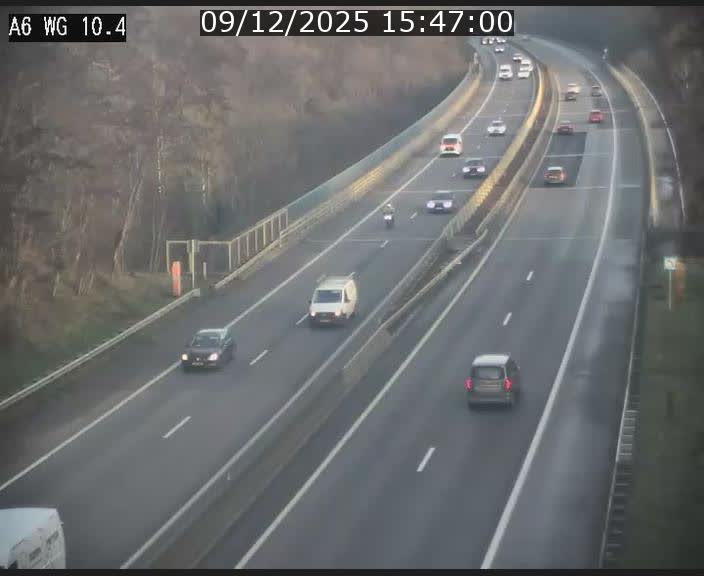 <h2>Traffic live webcam Luxembourg Mamer - A6 - BK 10.4 - direction Luxembourg/France/Allemagne</h2>