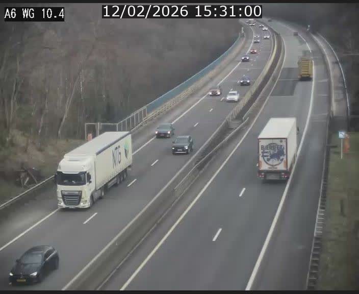 <h2>Traffic live webcam Luxembourg Mamer - A6 - BK 10.4 - direction Luxembourg/France/Allemagne</h2>