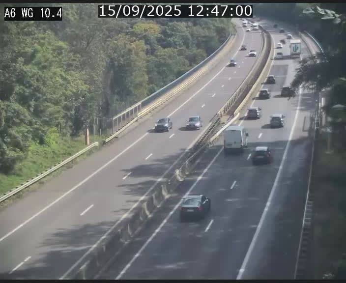 <h2>Traffic live webcam Luxembourg Mamer - A6 - BK 10.4 - direction Luxembourg/France/Allemagne</h2>