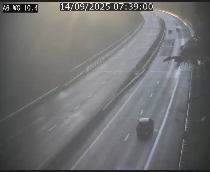 <h2>Traffic live webcam Luxembourg Mamer - A6 - BK 10.4 - direction Luxembourg/France/Allemagne</h2>