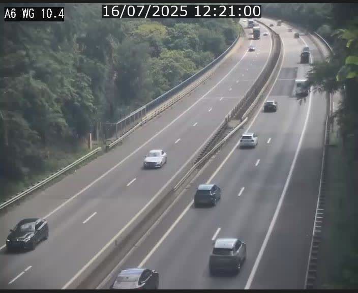 <h2>Traffic live webcam Luxembourg Mamer - A6 - BK 10.4 - direction Luxembourg/France/Allemagne</h2>