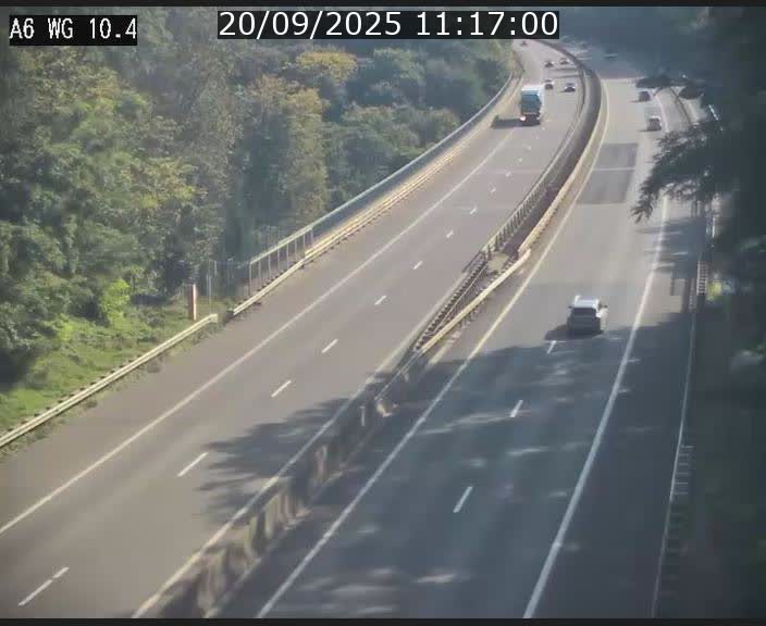 <h2>Traffic live webcam Luxembourg Mamer - A6 - BK 10.4 - direction Luxembourg/France/Allemagne</h2>