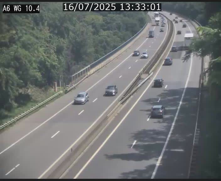 <h2>Traffic live webcam Luxembourg Mamer - A6 - BK 10.4 - direction Luxembourg/France/Allemagne</h2>