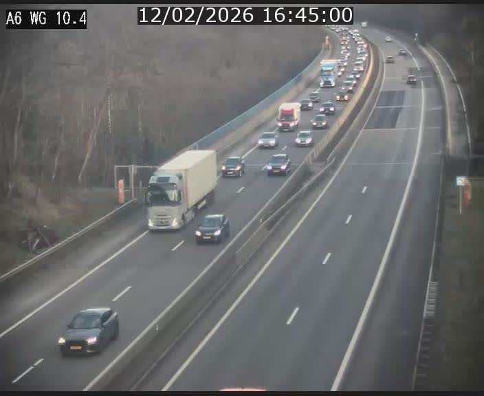 <h2>Traffic live webcam Luxembourg Mamer - A6 - BK 10.4 - direction Luxembourg/France/Allemagne</h2>