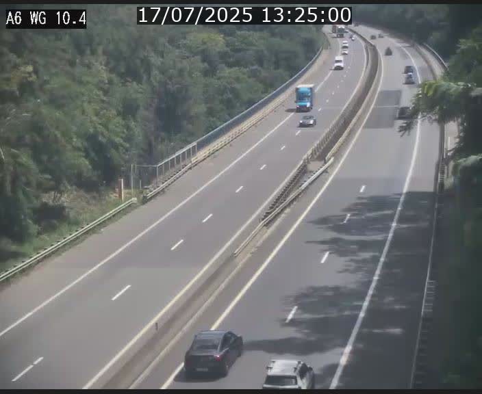 <h2>Traffic live webcam Luxembourg Mamer - A6 - BK 10.4 - direction Luxembourg/France/Allemagne</h2>