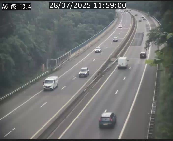 <h2>Traffic live webcam Luxembourg Mamer - A6 - BK 10.4 - direction Luxembourg/France/Allemagne</h2>