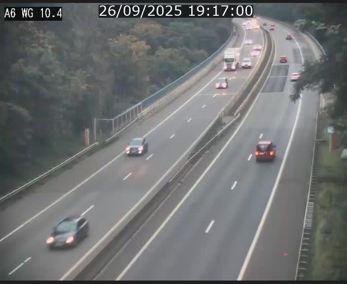 <h2>Traffic live webcam Luxembourg Mamer - A6 - BK 10.4 - direction Luxembourg/France/Allemagne</h2>