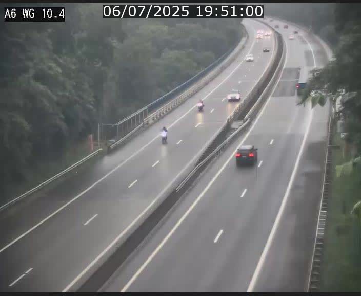 Traffic live webcam Luxembourg Mamer - A6 - BK 10.4 - direction Luxembourg/France/Allemagne