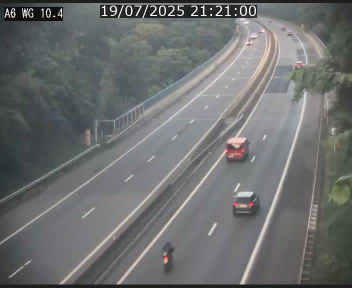 Traffic live webcam Luxembourg Mamer - A6 - BK 10.4 - direction Luxembourg/France/Allemagne