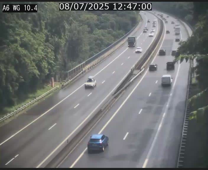 Traffic live webcam Luxembourg Mamer - A6 - BK 10.4 - direction Luxembourg/France/Allemagne