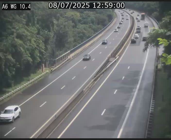 Traffic live webcam Luxembourg Mamer - A6 - BK 10.4 - direction Luxembourg/France/Allemagne