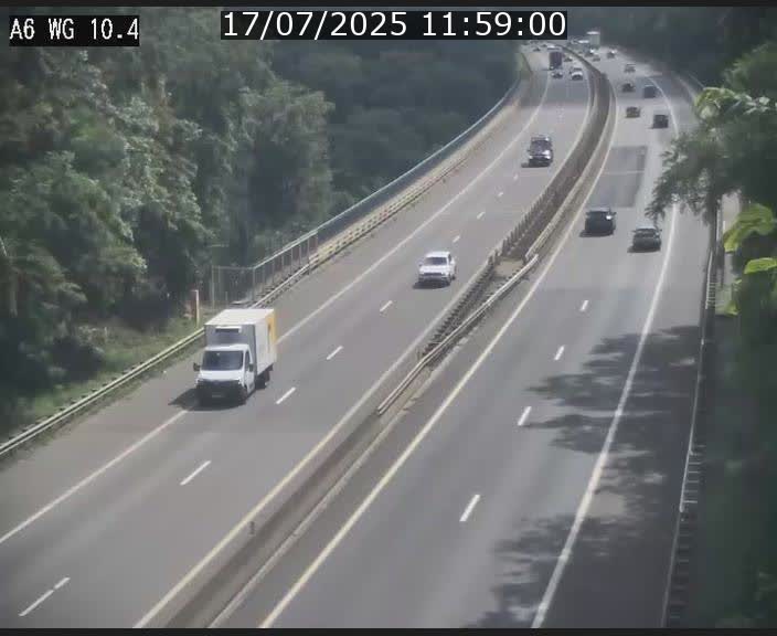 Traffic live webcam Luxembourg Mamer - A6 - BK 10.4 - direction Luxembourg/France/Allemagne