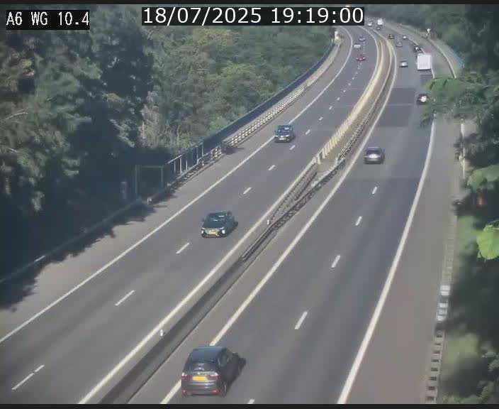 Traffic live webcam Luxembourg Mamer - A6 - BK 10.4 - direction Luxembourg/France/Allemagne