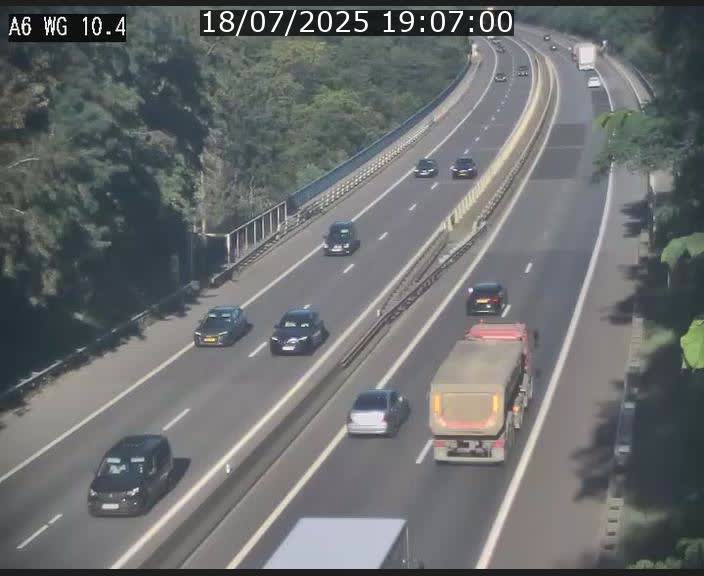 Traffic live webcam Luxembourg Mamer - A6 - BK 10.4 - direction Luxembourg/France/Allemagne