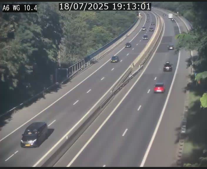 Traffic live webcam Luxembourg Mamer - A6 - BK 10.4 - direction Luxembourg/France/Allemagne