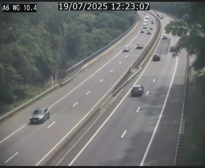 Traffic live webcam Luxembourg Mamer - A6 - BK 10.4 - direction Luxembourg/France/Allemagne