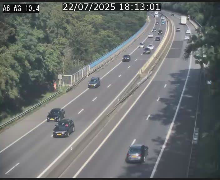 Traffic live webcam Luxembourg Mamer - A6 - BK 10.4 - direction Luxembourg/France/Allemagne